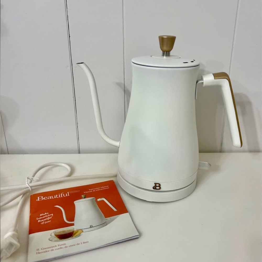 1-Liter Electric Gooseneck Kettle - Drew Barrymore (White Icing)
